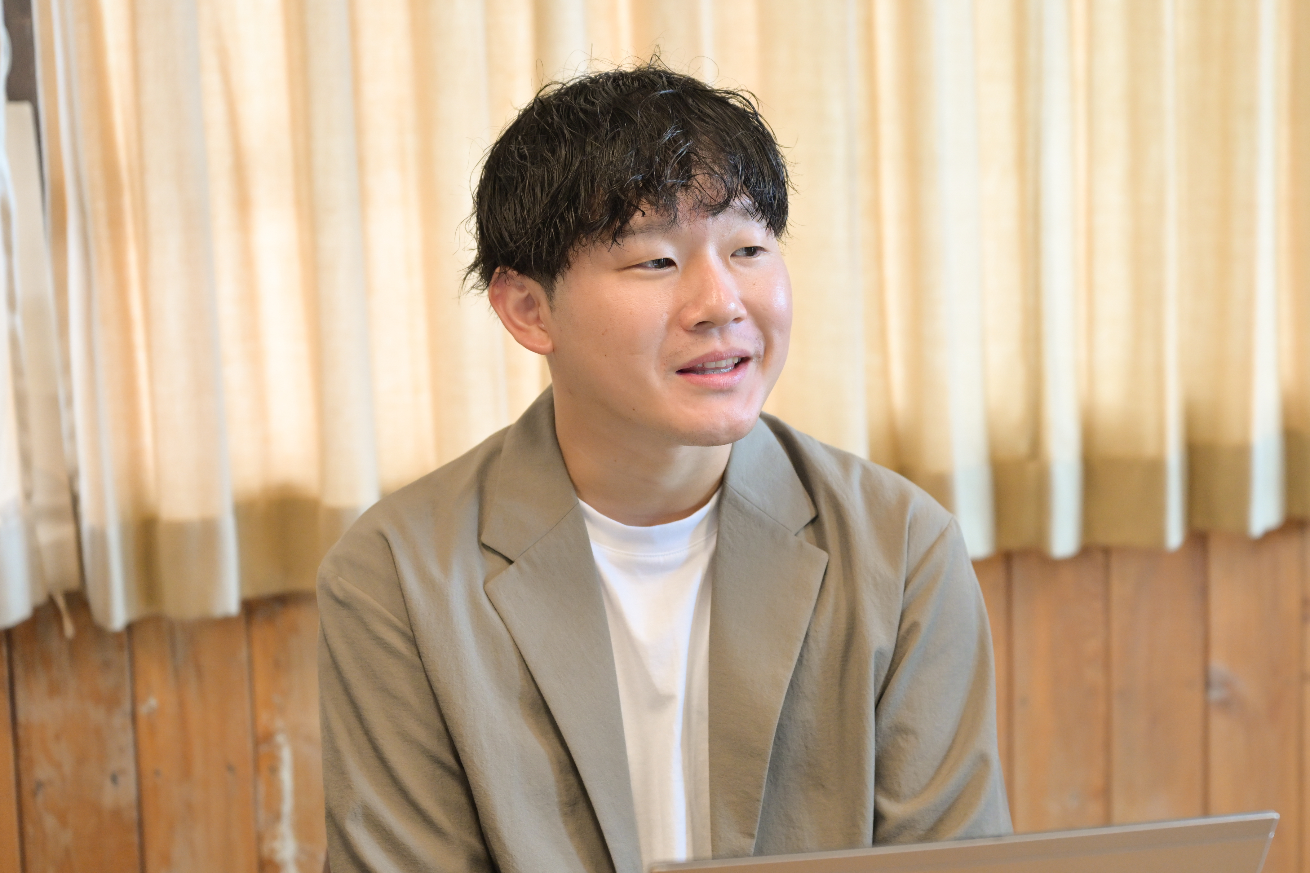 岡本（シフト Webディレクター）