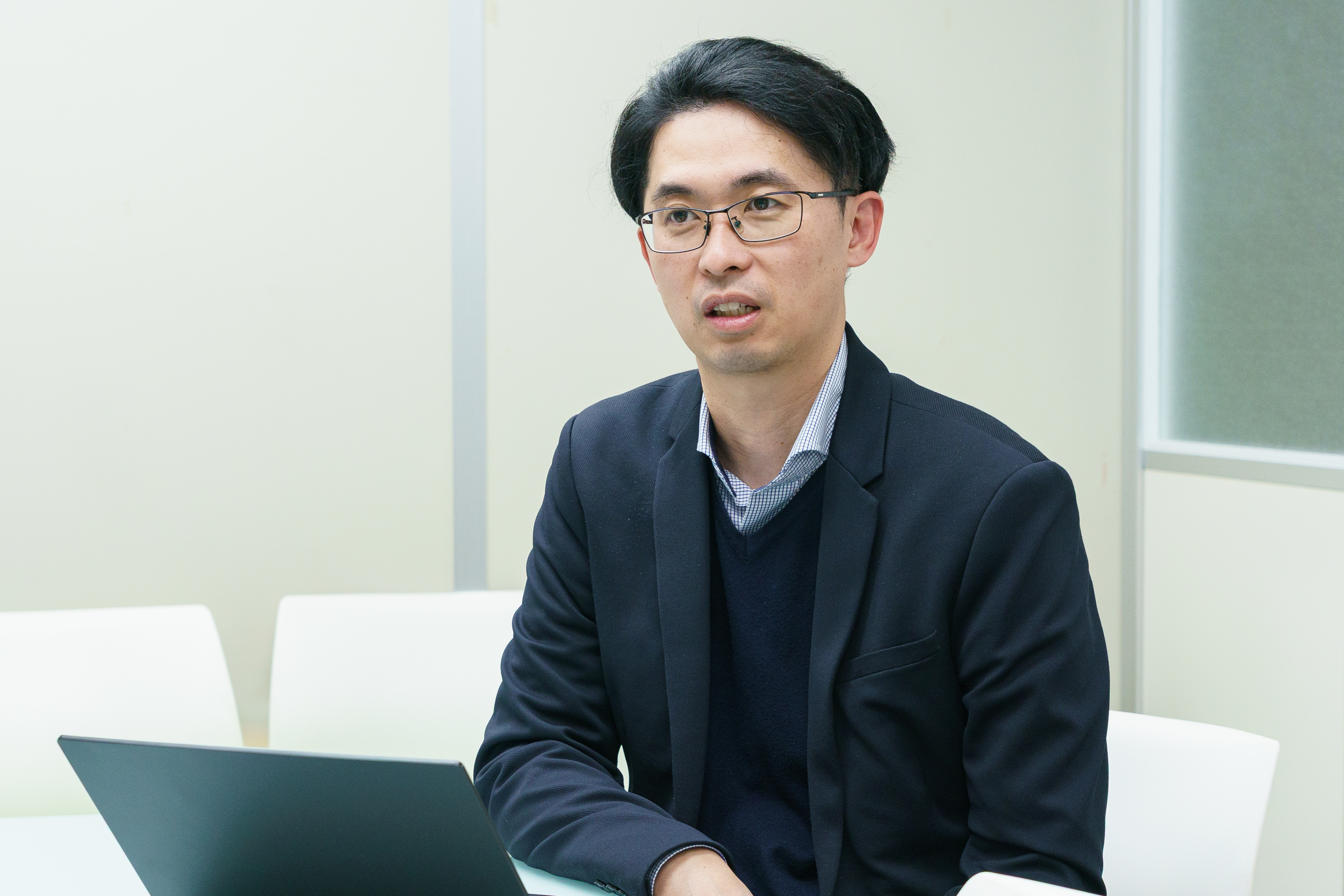  濱野（シフト Webディレクター）